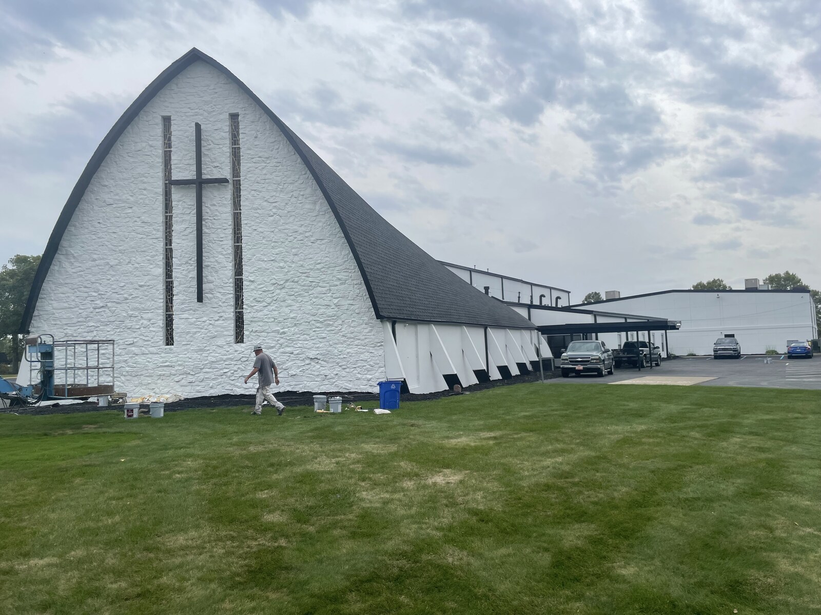 Stewart Road Church in Monroe Michigan after exterior repaint and stucco repair by AD Construction